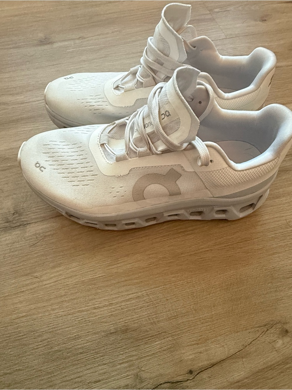 On Running White Womens Size 8 - Picture 5 of 8